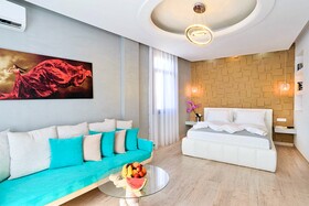 Diamond Luxury Suites