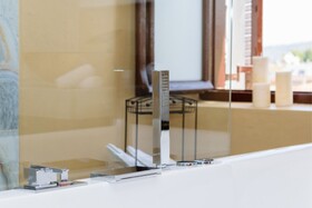 Diamond Luxury Suites
