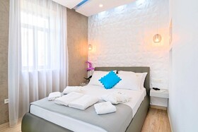 Diamond Luxury Suites