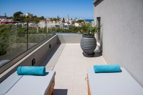 Eleanthi Modern Living