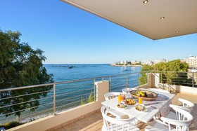 Elia Seaside