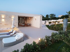 Elias Luxury Villa