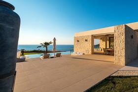 Elias Luxury Villa