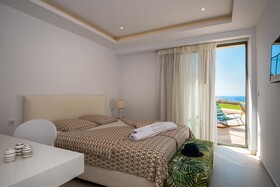 Elias Luxury Villa