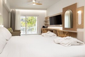 Epavli Grace Hotel