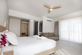 Epavli Grace Hotel