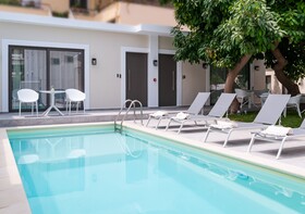 Epavli Boutique Hotel
