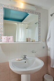 Hermes Sea View