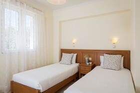Hermes Sea View