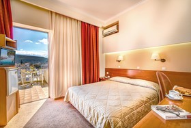 Hotel Nefeli