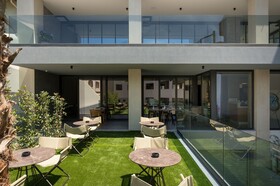 Hyperion City Hotel