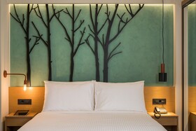 Hyperion City Hotel