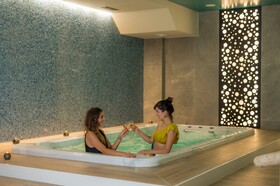 Hyperion City Hotel