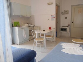 Ilona Hotel Apartments