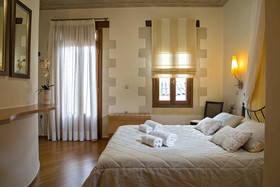 Ionas Boutique Hotel