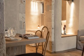 J&G Suites