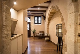 J&G Suites