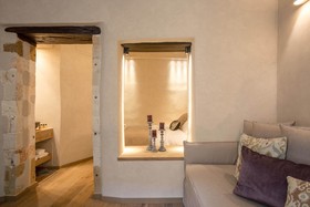 J&G Suites
