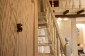 J&G Suites