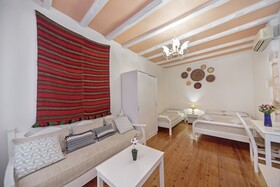 Kasteli Suites