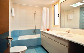 Kedrissos Hotel