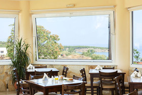 Kedrissos Hotel