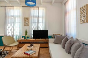 Lithinon Luxury Suites