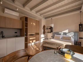 Lithinon Luxury Suites