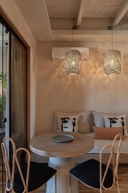 Lithinon Luxury Suites