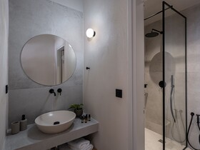 Lithinon Luxury Suites