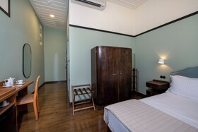 Mosaic Venetian Harbour Suites