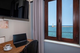 Mosaic Venetian Harbour Suites