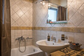 Nais Apartments & Studios