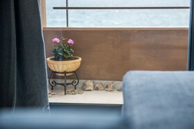 Nais Apartments & Studios