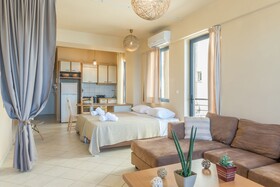 Nais Apartments & Studios
