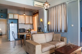 Nais Apartments & Studios