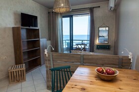 Nais Apartments & Studios