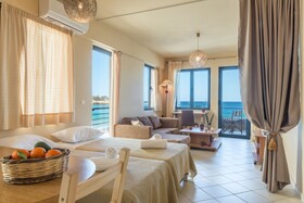Nais Apartments & Studios