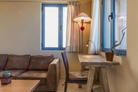 Nais Apartments & Studios