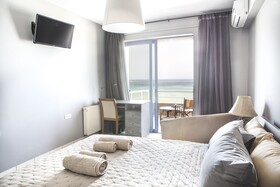 Nais Apartments & Studios