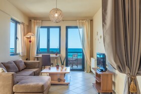 Nais Apartments & Studios