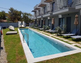 Nek Suites