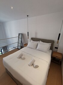 Nek Suites