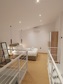 Nek Suites