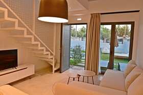 Nek Suites