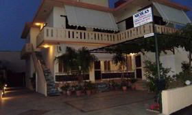 Nicolas Studios And Apartments