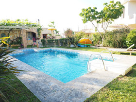 Niko's Art villa