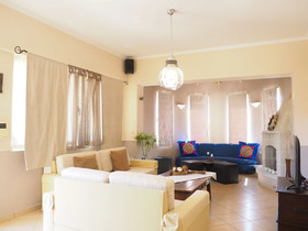 Niko's Art villa