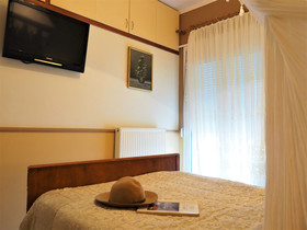 Niko's Art villa
