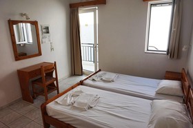 Niriis Hotel